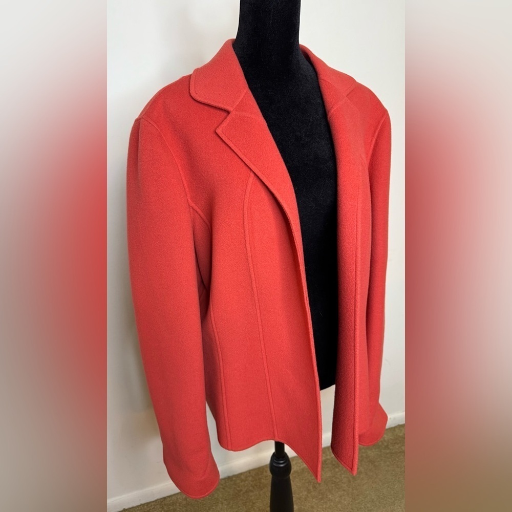 Talbots 100% wool preppy Orange Open blazer
Size 16
Excellent condition - Picture 2 of 9